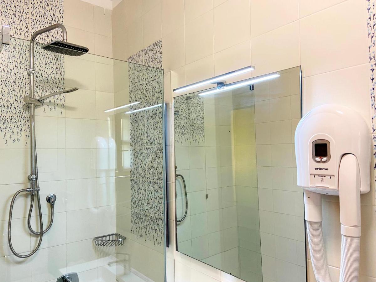 Il Borgo Aparthotel Finale Ligure Luaran gambar